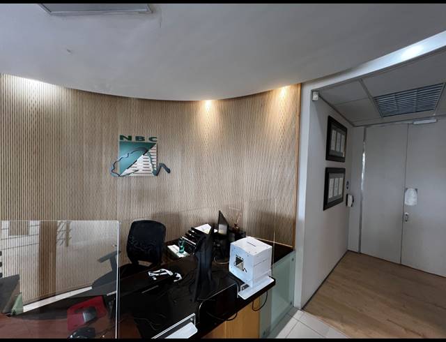 611M² OFFICE TO LET IN BELLVILLE CENTRAL